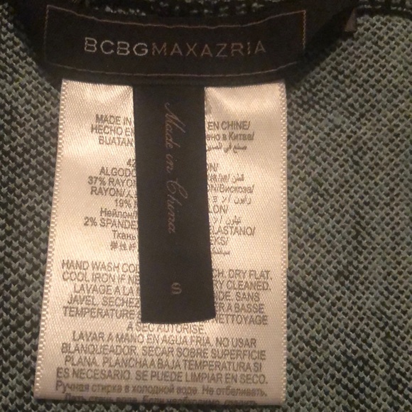 Cropped Sweater Size Small S  Abia Jacquard Top by BCBGMAXAZRIA Rounded V-Neck - Picture 6 of 11